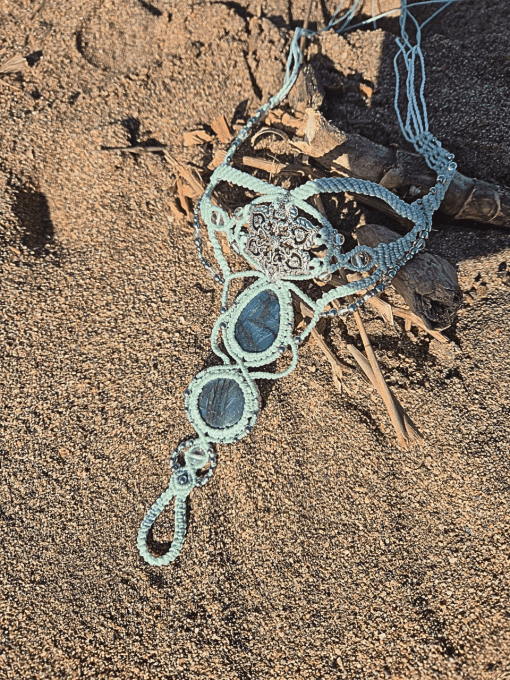 Bijou de Pied "Enero" en Micro-Macramé – Élégance Bohème et Raffinement Naturel