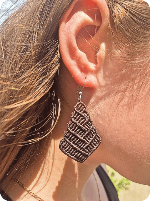 Boucles d'Oreilles "Totem Épure" – Géométrie Subtile et Artisanat Raffiné