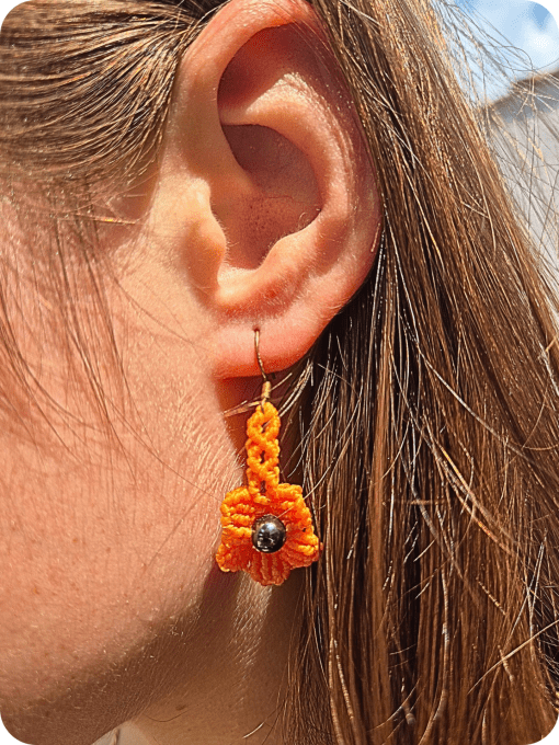 Floraison d'Hématite – Boucles d'oreilles en micro-macramé
